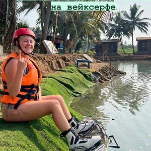 Om Lake Resort